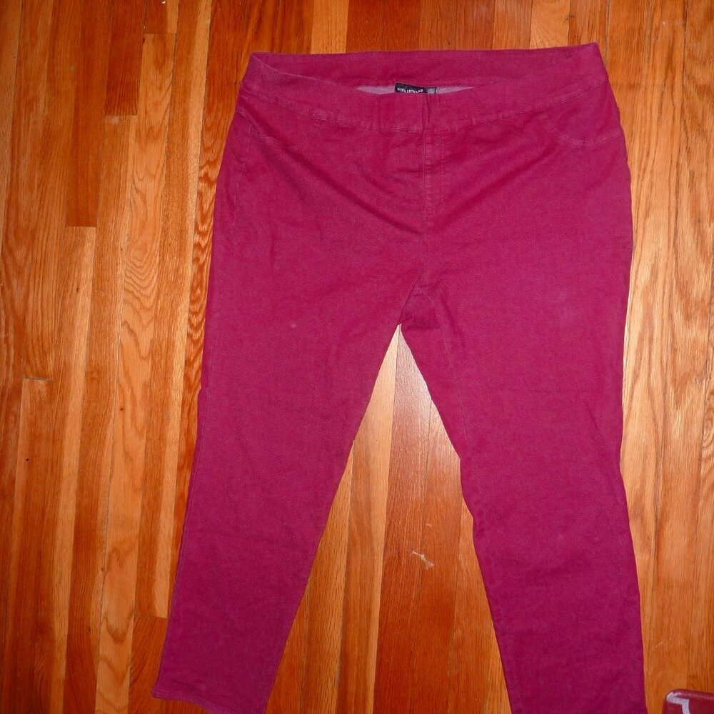 Women's Straight Leg Pants